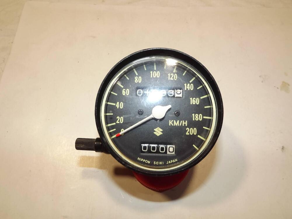 contachilometri e contagiri vari Suzuki (6)