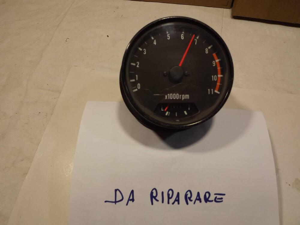 contachilometri e contagiri vari Suzuki (12)