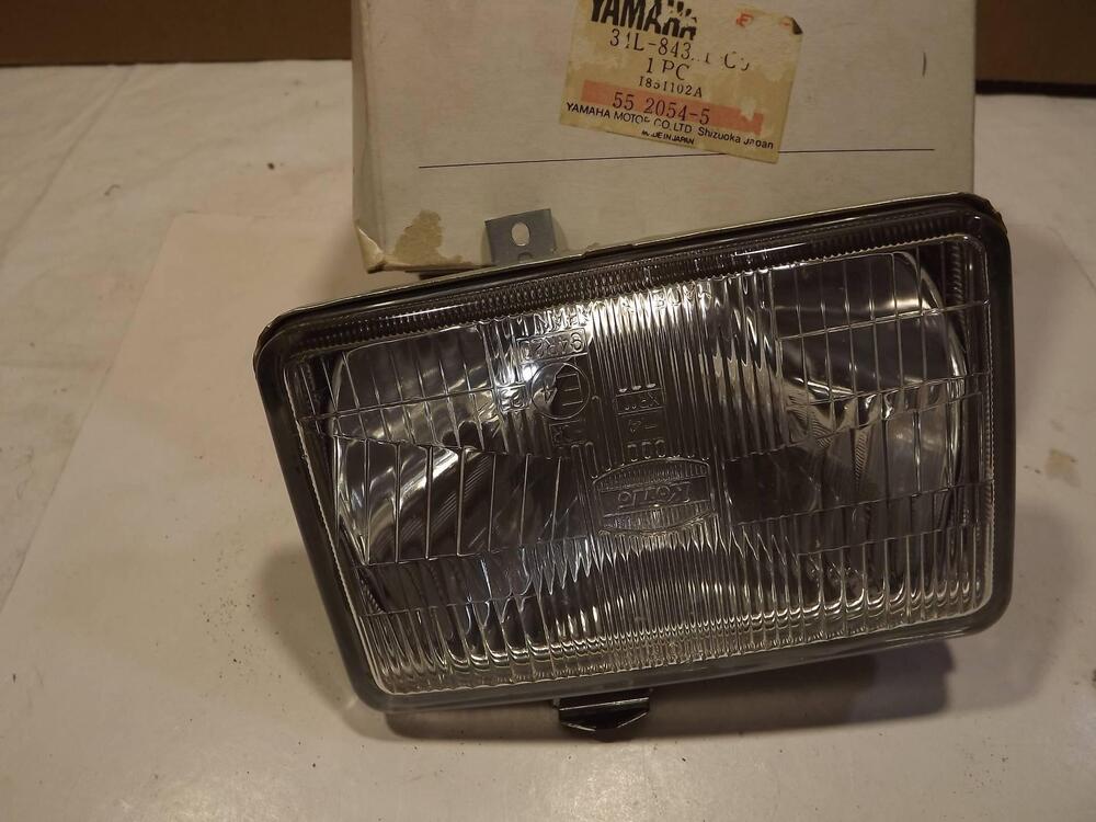 faro anteriore Yamaha (2)