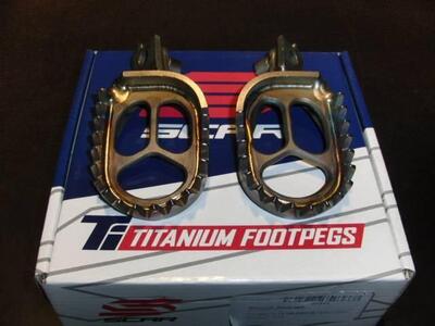 PEDANE MAGGIORATE IN TITANIO SCAR