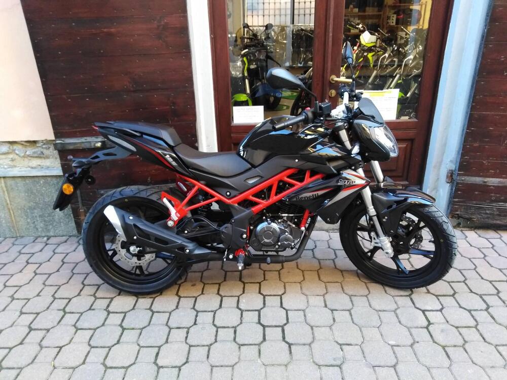 Benelli BN 125 (2021 - 25) (2)