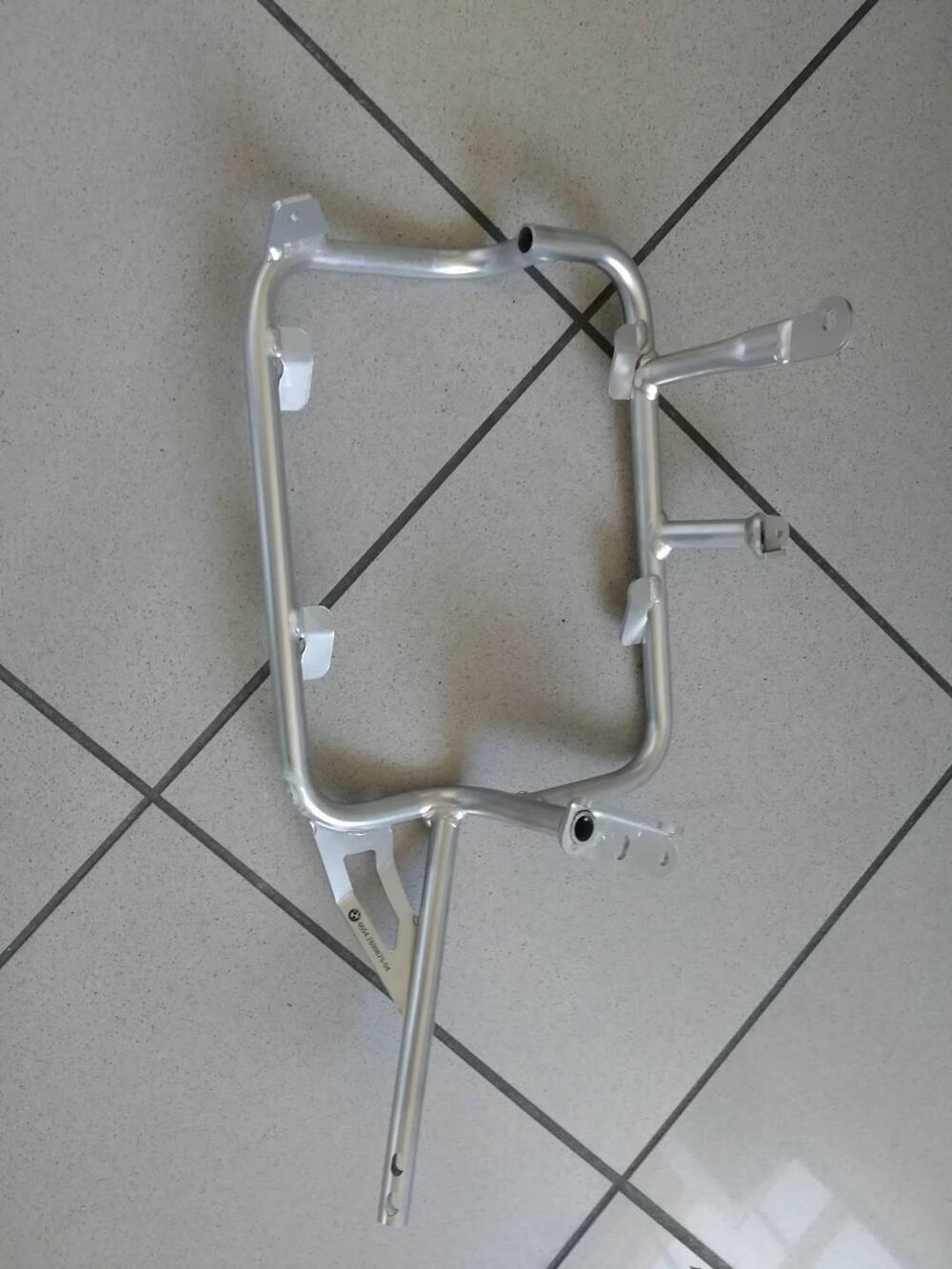 SUPPORTO SX VALIGIA BMW R1200GS ADV (3)