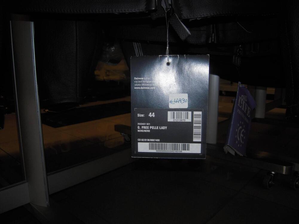 GIACCA MOTO IN PELLE NERA DONNA TG. 44 - 46 Dainese (3)