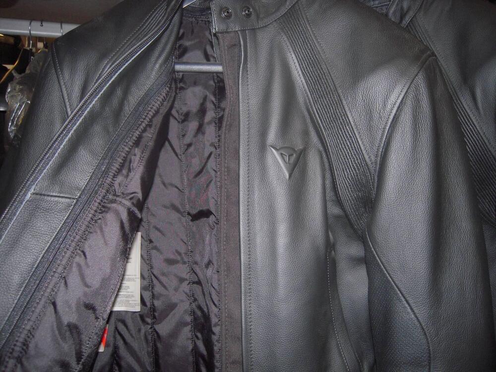 GIACCA MOTO IN PELLE NERA DONNA TG. 44 - 46 Dainese (2)