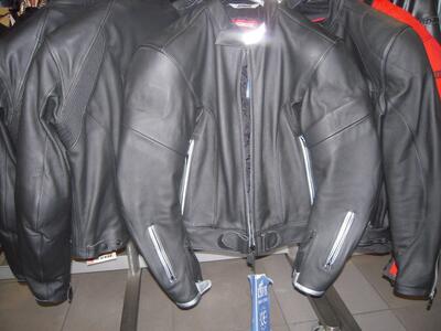 GIACCA MOTO IN PELLE NERA GIMOTO TG. 52