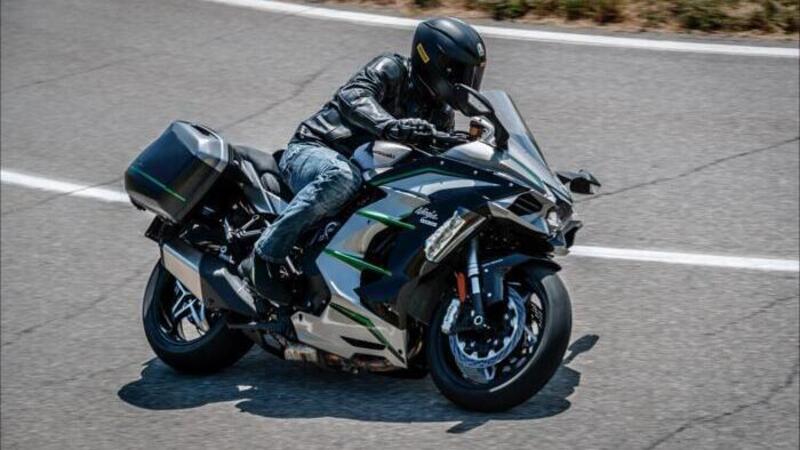 Kawasaki richiama le Ninja H2 SX, SX SE, SX SE+ per un aggiornamento alla centralina