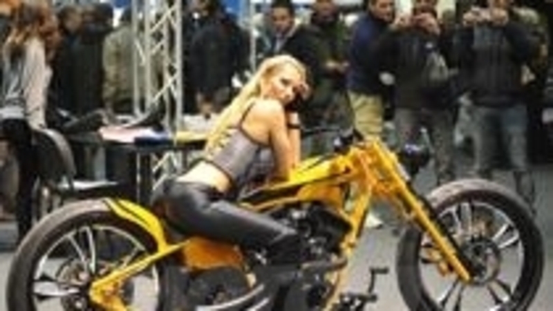 Una galleria d&#039;arte al Motor Bike Expo 2013