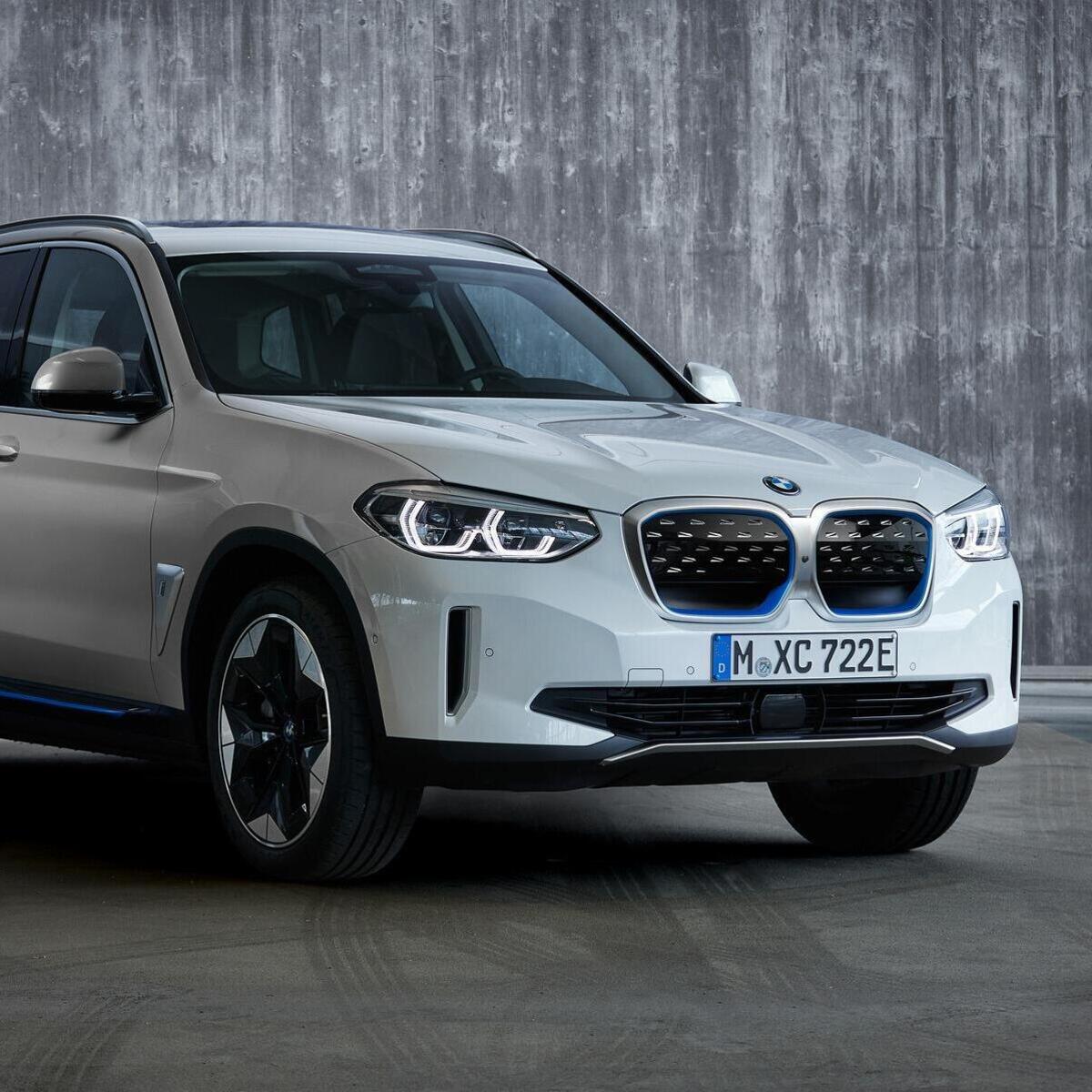 BMW iX3