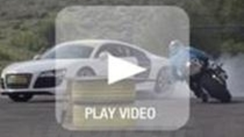 BMW S 1000 RR vs Audi R8: la sfida di drifting  