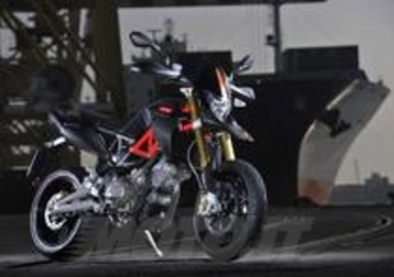 Promozione Aprilia Dorsoduro 750 Factory