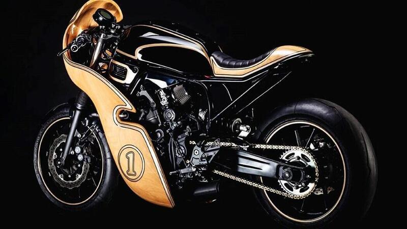 Hommage, una Yamaha XSR in legno!