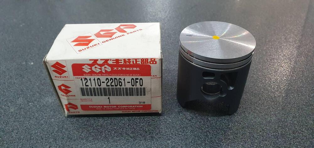 PISTONE SUZUKI PER RG 125 12110-22D61-0F0