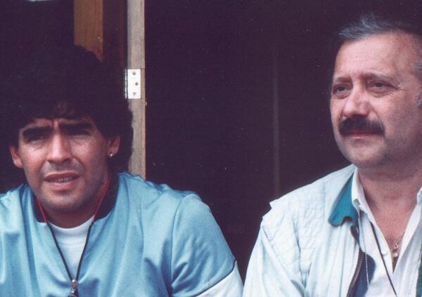 L'omaggio a Maradona di Gianni Min&agrave; 