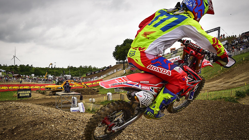 MXGP 2016. Bobryshev ed Herlings si aggiudicano le qualifiche del GP di Francia 