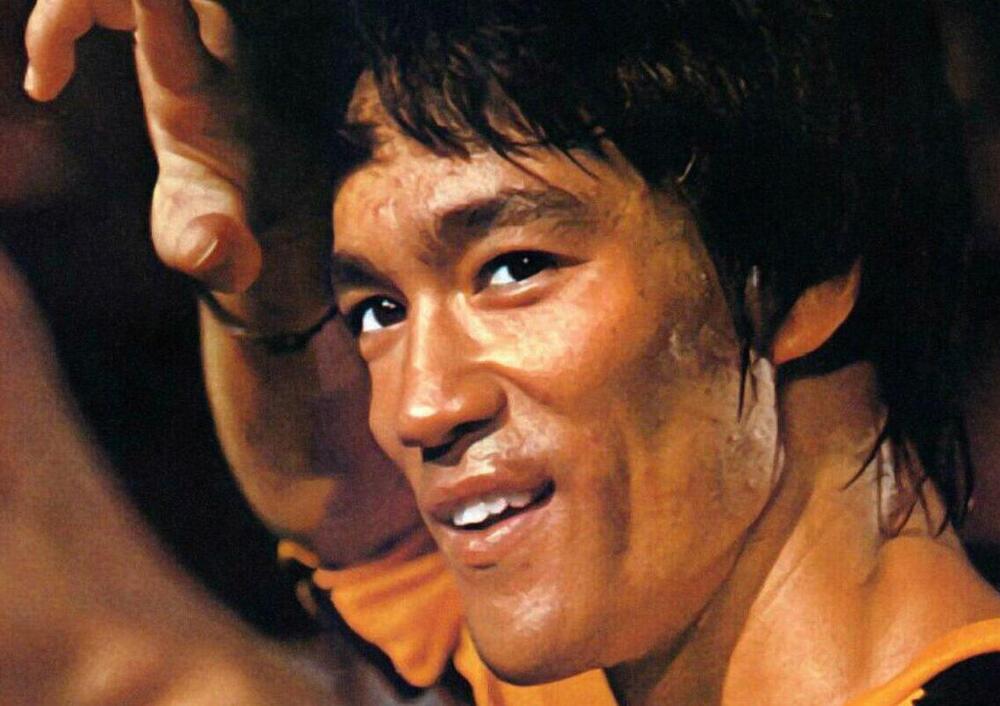 Bruce Lee compie 80 anni: una icona del combattimento, ma fuori dal ring