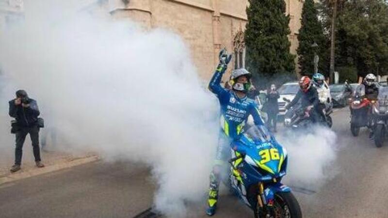 Festa per Joan Mir, il video della virgola nera sulle strade di Maiorca