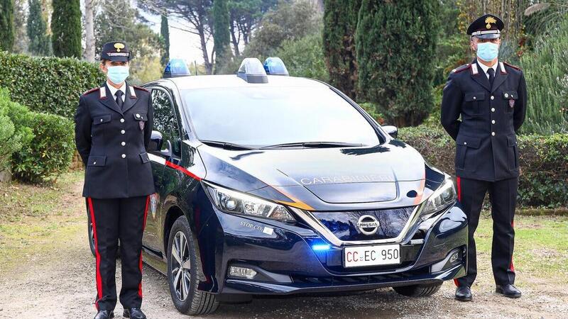 Auto elettriche per i Carabinieri: l&#039;Arma sceglie la Nissan Leaf