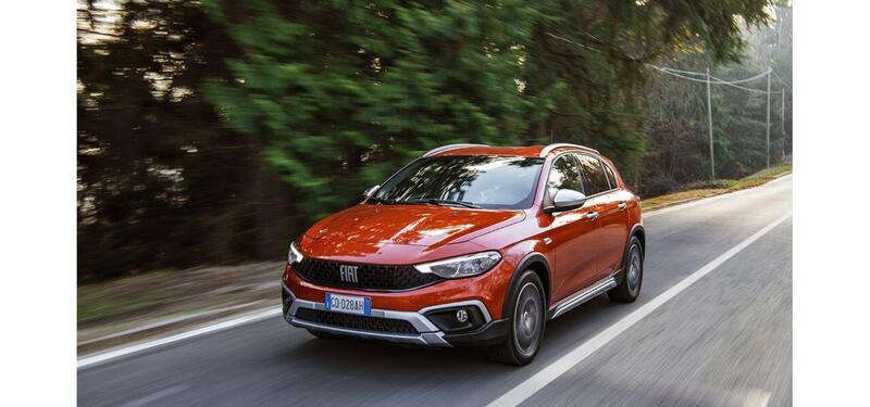 Fiat Tipo Cross: cos&igrave; la Tipo diventa un po&#039; SUV