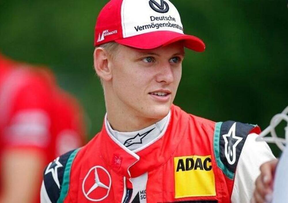 Mick Schumacher potrebbe esordire in F1 gi&agrave; ad Abu Dhabi 