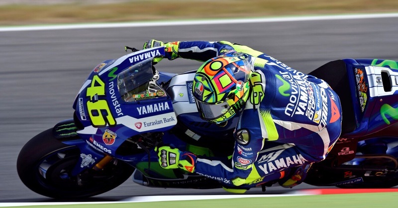 MotoGP 2016. GP di Catalunya. Rossi il pi&ugrave; veloce nel warm-up