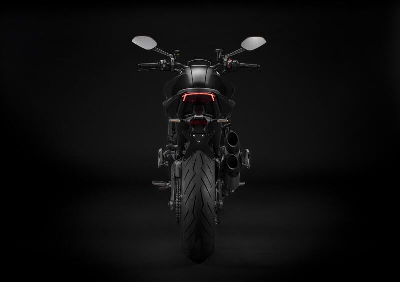 Ducati Monster 937 Monster 937 (2021 - 25) (4)