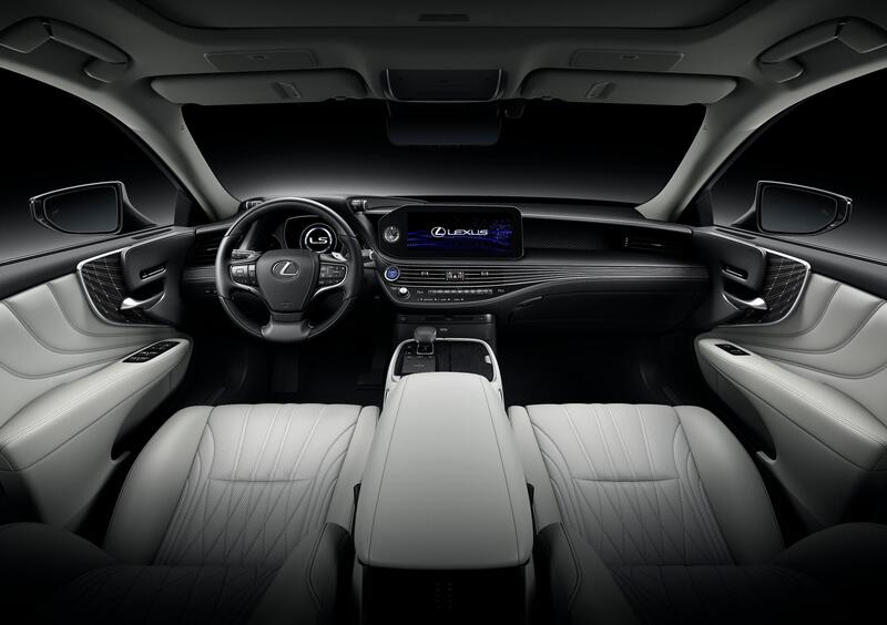 Lexus LS (2017-->>) (15)