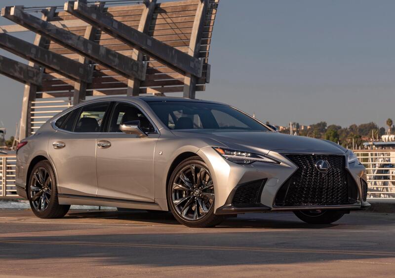 Lexus LS (2017-->>)