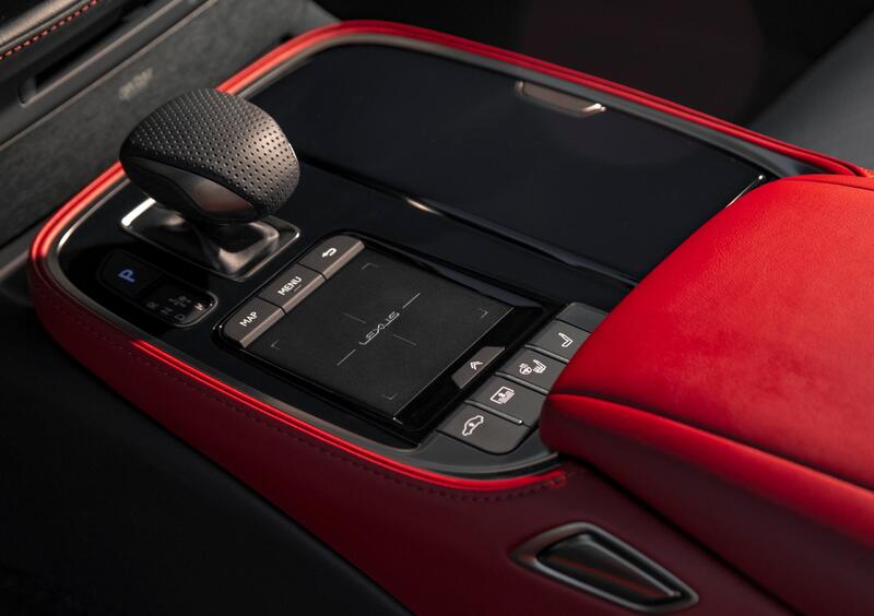 Lexus LS (2017-->>) (18)