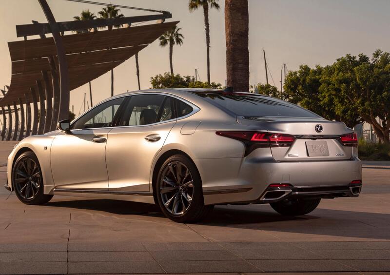 Lexus LS (2017-->>) (4)