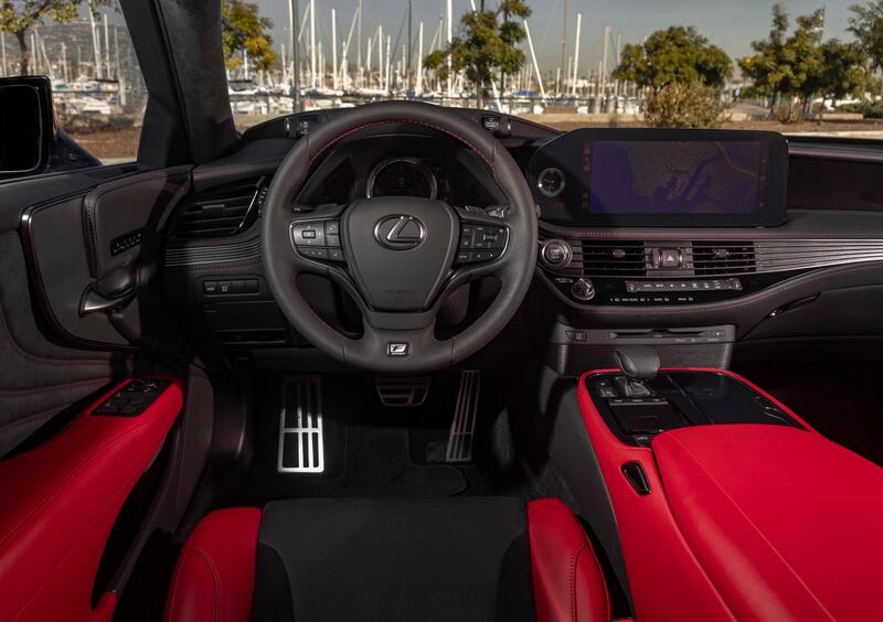 Lexus LS (2017-->>) (17)