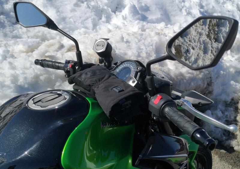 Inverno in moto: i migliori accessori riscaldabili