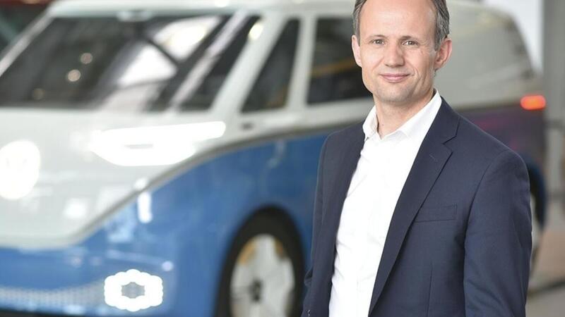 Alex Hitzinger, Volkswagen: &quot;Il futuro dell&#039;industria automotive? Sar&agrave; un affare per pochi&quot;