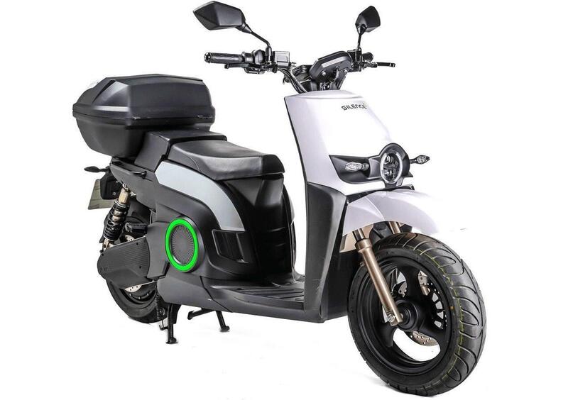 Mercato elettrico. Novembre segna un +95%. Merito degli scooter