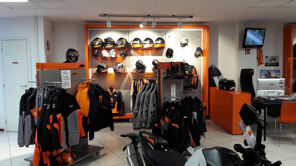 KTM scontato Abbigliamento ,Casual e Gadgets (5)
