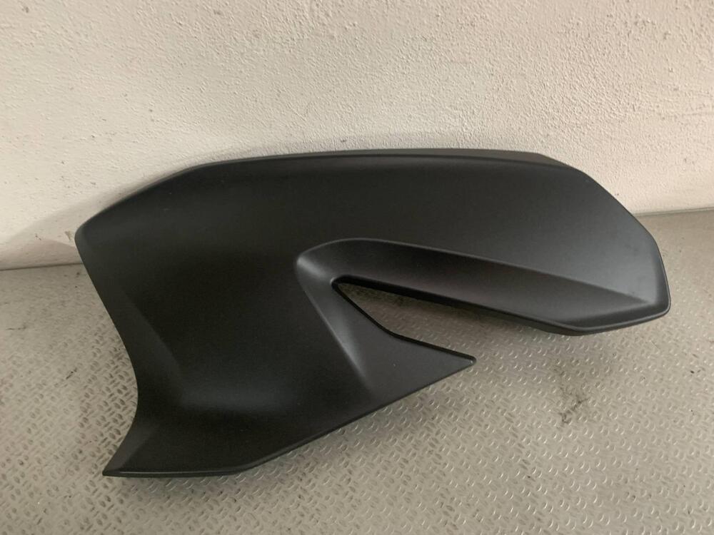 Carena lato SX anteriore HONDA FORZA 125-300 NERO (2)