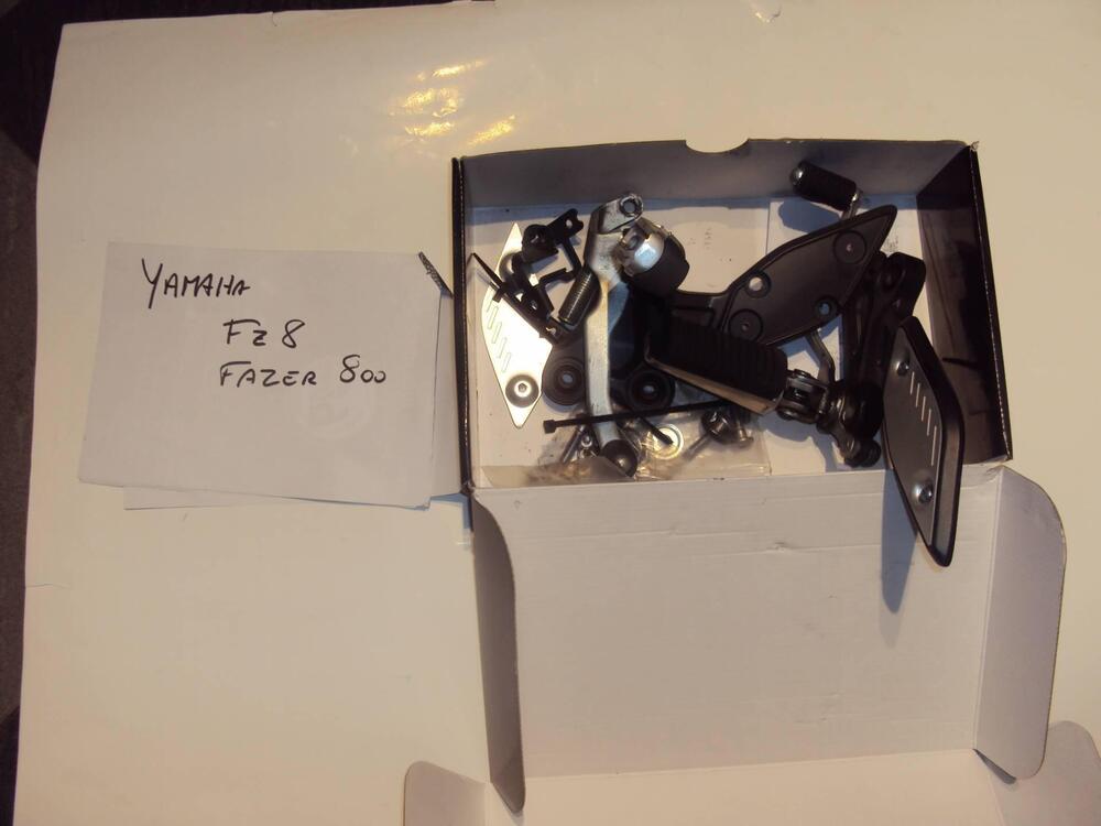 STAFFE COMPLETE ORIGINALI YAMAHA FZ 8 /FAZER 800