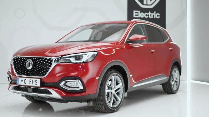 MG auto rinasce anche in Italia: ecco il Crossover Plugin EHS con 1.5 ibrido e 10 marce [video]