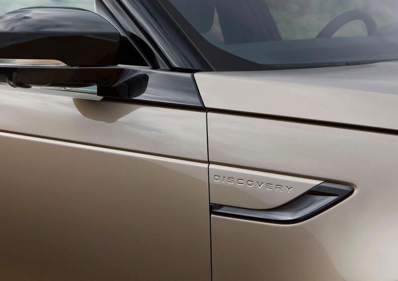 Land Rover Discovery (2016-->>) (22)