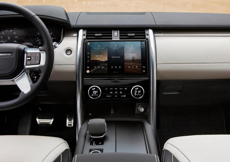 Land Rover Discovery (2016-->>) (11)