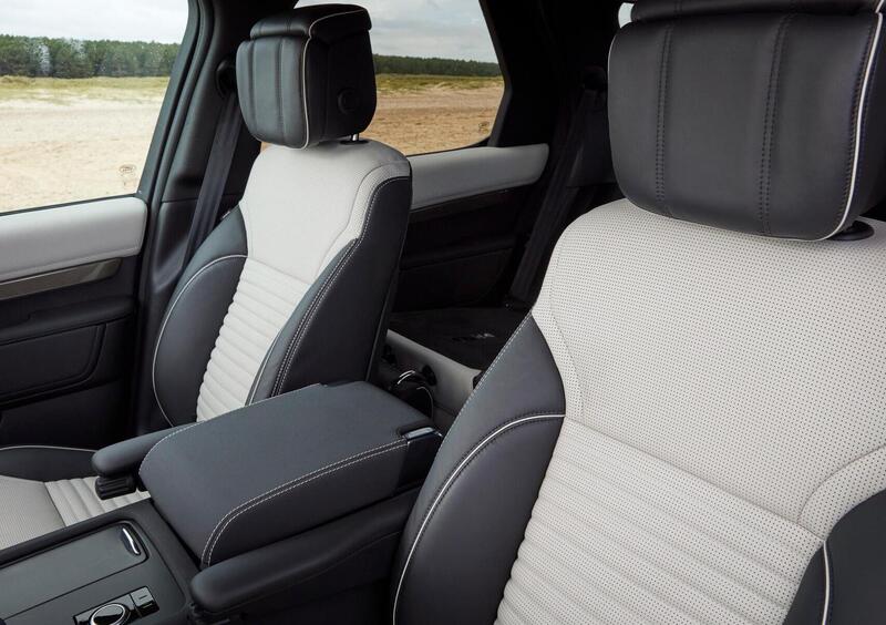 Land Rover Discovery (2016-->>) (13)