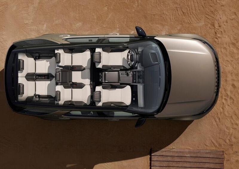 Land Rover Discovery (2016-->>) (10)