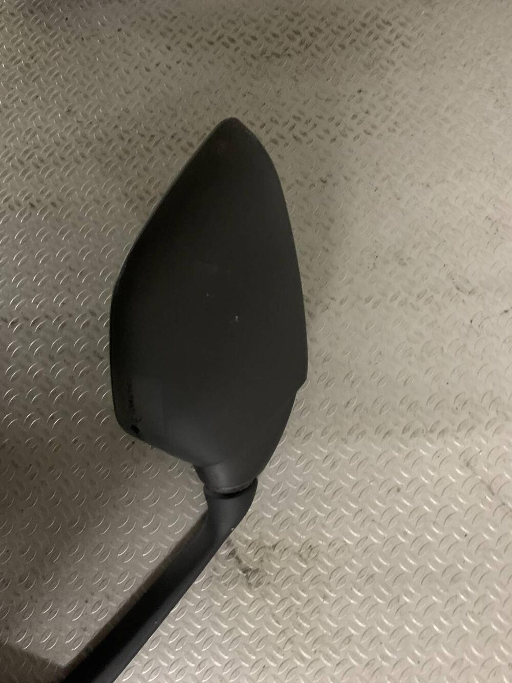 Specchietto originale destro per YAMAHA T-MAX530 (5)