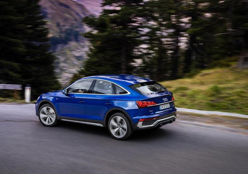 Audi Q5 Sportback (2020-24) (4)