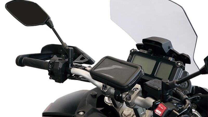 - 8 a Natale 2020, un'idea regalo al giorno (per lui e per lei): portasmartphone OJ