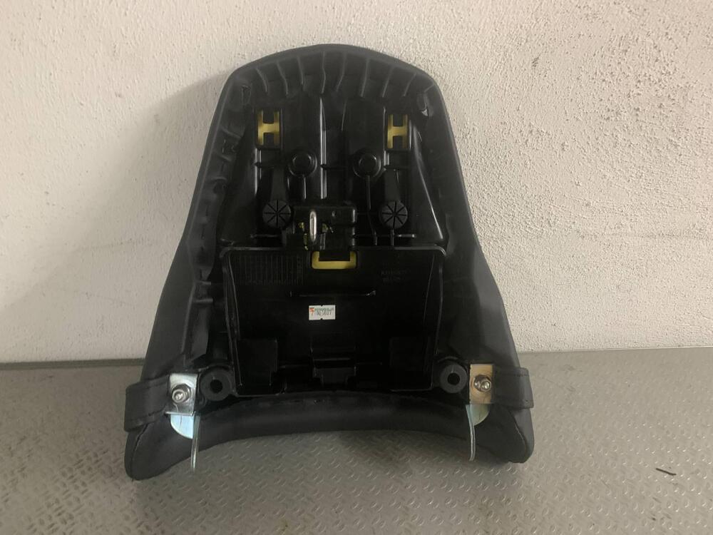 Sella sellino posteriore moto per Honda CB 300 R (12)
