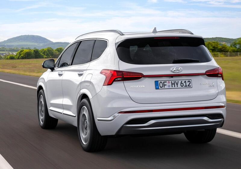 Hyundai Santa Fe (2018-22) (7)