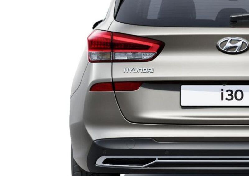 Hyundai i30 Station Wagon (2017-->>) (18)