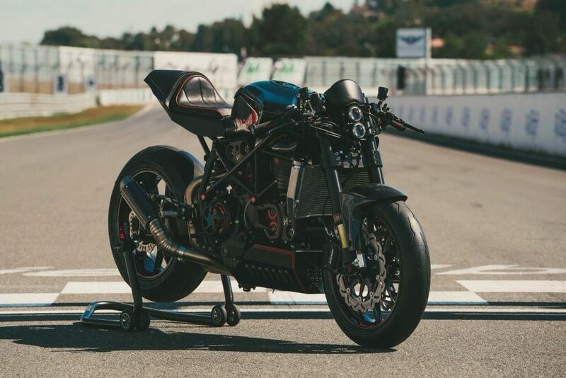 Ducati 999 Black Edition by Freeride: la riscossa del brutto anatroccolo