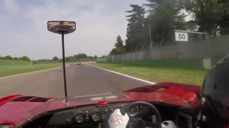 43 anni, 12 cilindri e la purezza della guida corsaiola: l&rsquo;Alfa Romeo 33 SC 12 Turbo a Imola &egrave; poesia