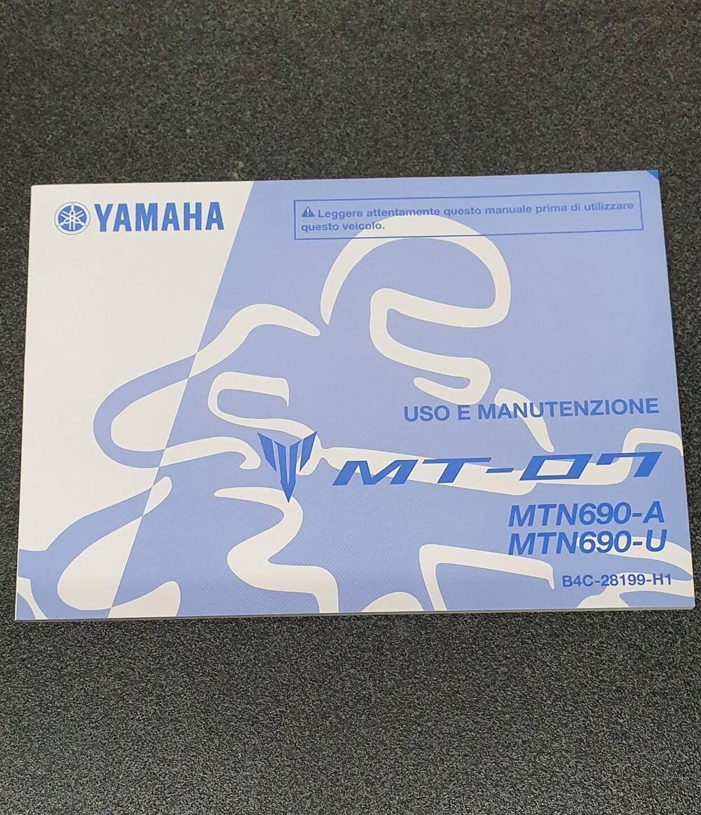 USO E MANUTENZIONE MANUALE YAMAHA PER MT 07